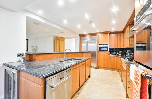 Belgravia House | Exclusive Townhouse next to Harrods.