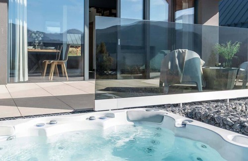 Koscielisko House | Exclusive villa with mountain views and jacuzzi