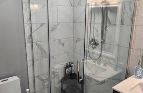 Walkerville House | Exec 1BD+Wifi+AC+Workspace