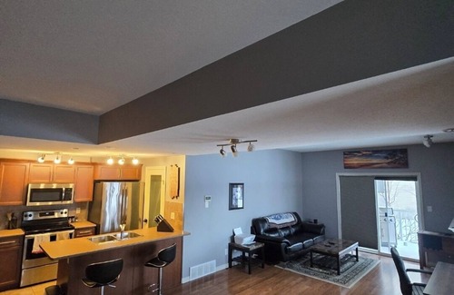 Fort McMurray Condo | Executive 2 Bed/2 Bath nHeated Garage