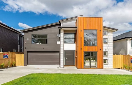 Flat Bush House | Executive 4 Bedroom House