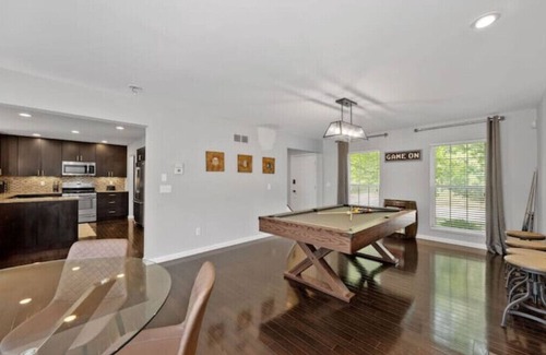 Mount Washington House | Executive 4bd Home with Pool/Tennis/Playground!n