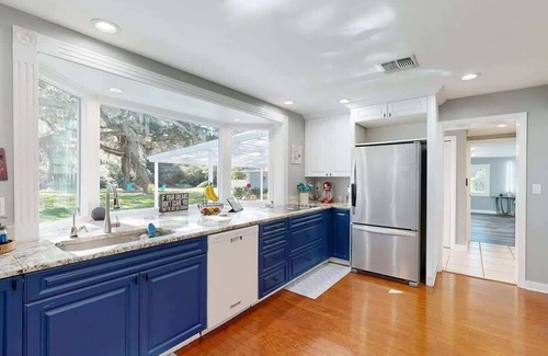 Dade City House | Executive 5 Bedroom Pool home, Dade City!