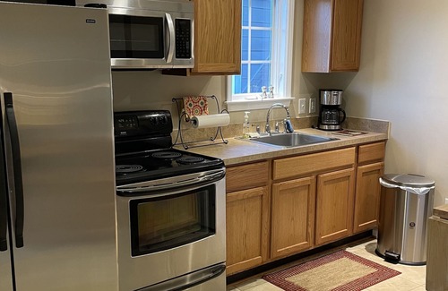 Gaithersburg Apartment | Executive Apartment On Private Estate -Organic Farming - Eggs ,Meats & More