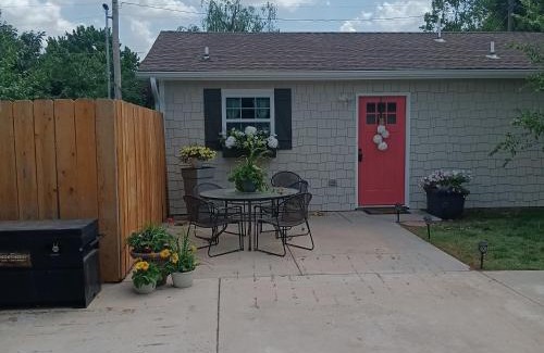 Wichita House | Executive Cottage