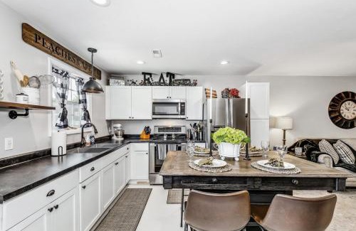 Wichita House | Executive Cottage