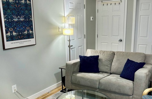 Prince George House | Executive-Cozy-1BDR-College Heights Haven