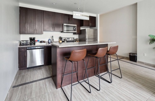 Downtown Detroit Apartment | Executive Downtown Retreat