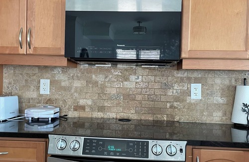 Halton Regional Municipality House | Executive End Unit Townhome