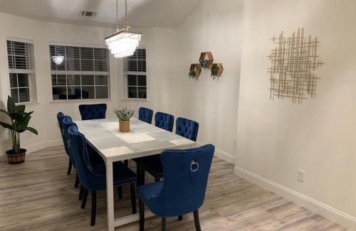 Folsom Villa | Executive home in a serene park like setting
