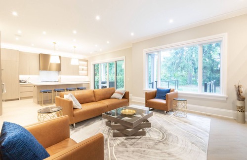 Islington House | Executive Home in Etobicoke Near Downtown Toronto