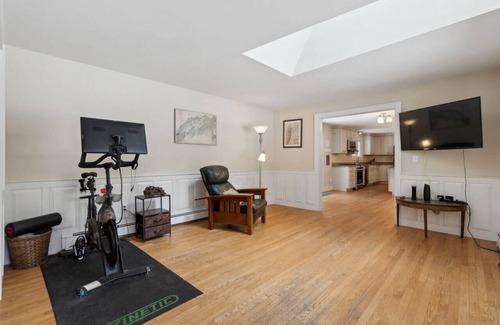 Falmouth House | Executive home minutes from Portland