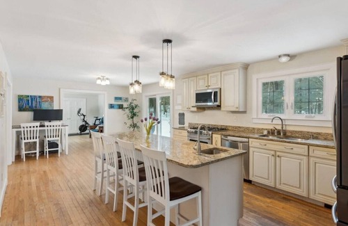 Falmouth House | Executive home minutes from Portland