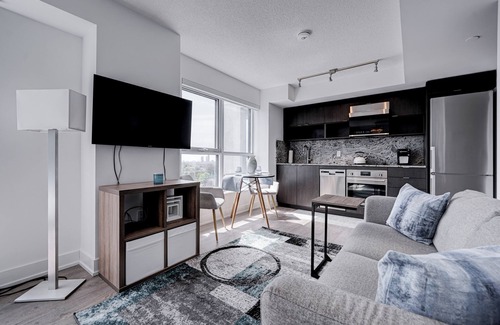 Six Points Condo | Executive Hotel-style Living on Bloor West, Toronto