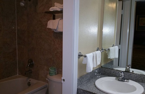 Waxahachie Hotel | Executive Inn and Suites Waxahachie