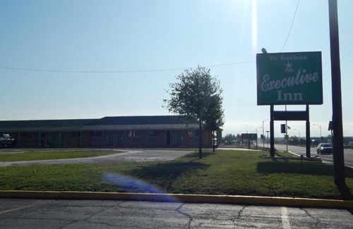 Fort Stockton Hotel | Executive Inn Fort Stockton