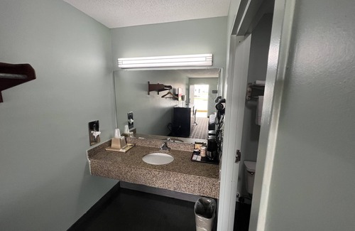 Pelham Hotel | Executive Inn