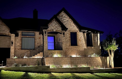 Woods Of Westlake Heights House | Executive living near nature trail and eight minutes from Downtown Austin