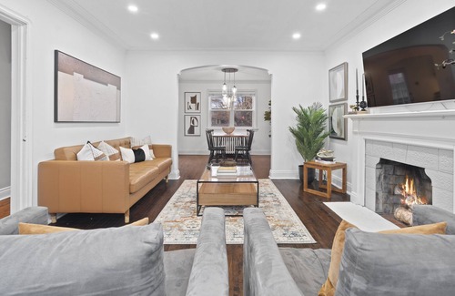 East York House | Executive Rental - Downtown Toronto