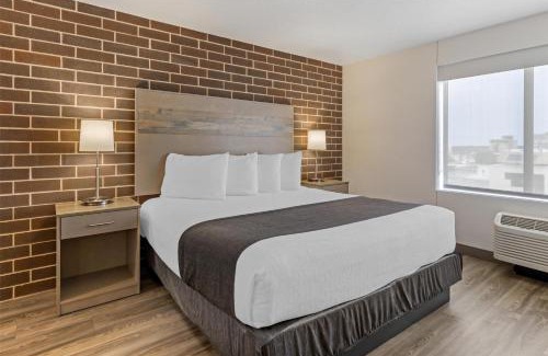 Waterloo Hotel | Executive Residency by Best Western Waterloo & Cedar Falls