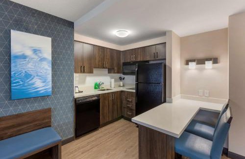 Gateway Hotel | Executive Residency by Best Western Toronto-Mississauga