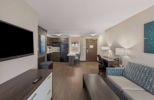 Gateway Hotel | Executive Residency by Best Western Toronto-Mississauga