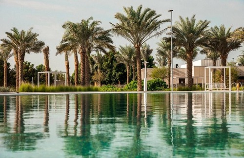 Abu Dhabi Apartment | Executive Suite Near Khor Al Maqta Park