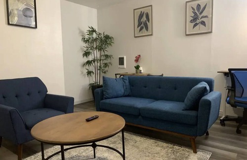 San Pablo House | Executive Suite!