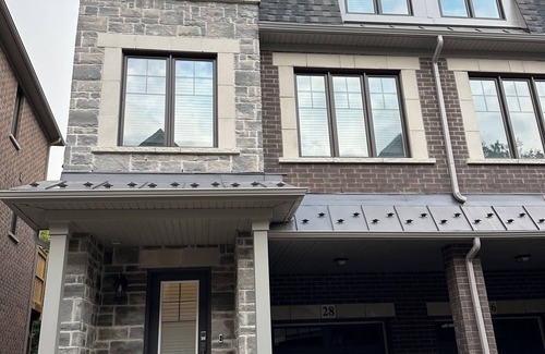 Brampton House | Executive Townhome on Ravine wood lot
