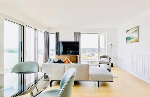 Woolwich Riverside Apartment | Executive Waterfront Split Penthouse