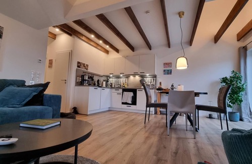 Dornumersiel Apartment | Exklusive Neubau Penthousewohnung Direkt am Wasser mit Großem Balkon