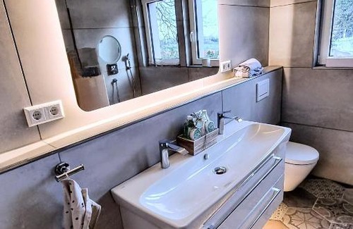 Steinbach House | Exklusives Holzhaus mit Bergbahn - Baden-Baden im Schwarzwald