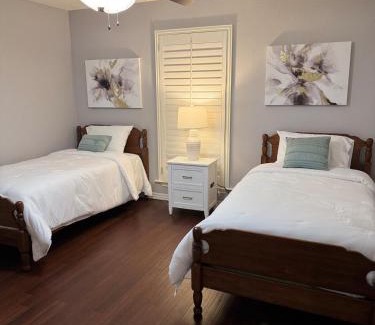 Denton House | Exotic Abode - Luxury Double Rooms