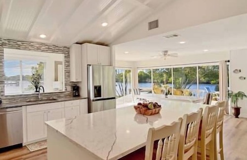 Fort Myers House | Exotic Water Front Getaway! Sleeps 14