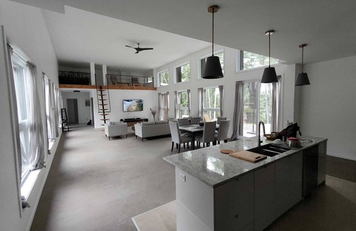 Nominingue House | Expansive Lakefront modern retreat nestled by nature, huge windows ,4 bedroom