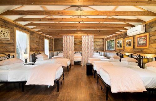 Covington House | Expansive Vacation Lodge Rental for 60 Guests in Covington, Louisiana
