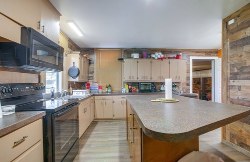 Wheatley House | Expansive Wheatley Home ~ 65 Mi to Memphis!