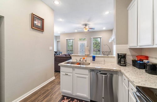 Humble House | Experience a First Class Stay - 2 BDRM