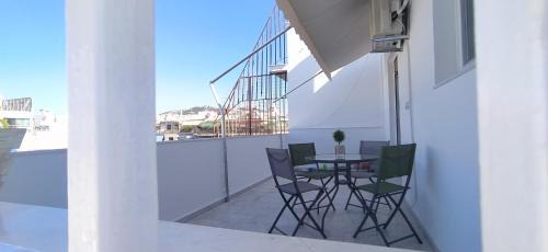Platia Viktorias Apartment | Experience a nice view appartment-heart of Athens