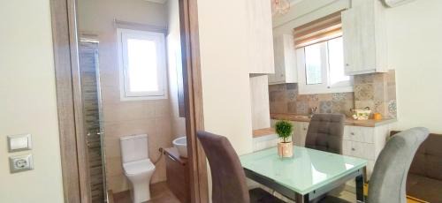 Platia Viktorias Apartment | Experience a nice view appartment-heart of Athens