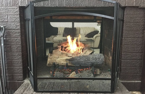 Golden House | Experience a Relaxing Retreat at Lookout Mountain Lodge
