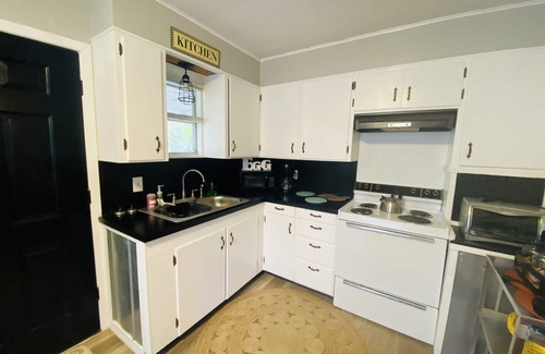 Bandera House | Experience Bandera charm near Medina River