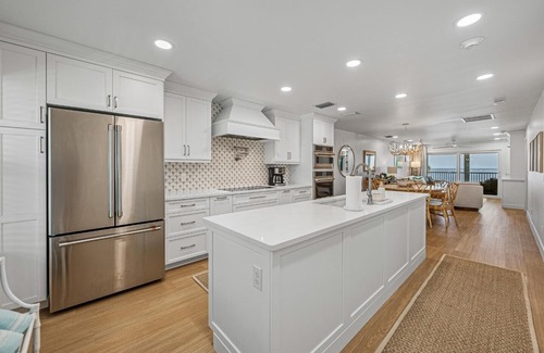 Gasparilla Island Condo | Experience beachfront luxury at BG North 70, 2-bedroom, 2-bathroom condo in Boca Grande.