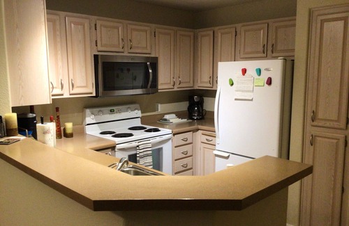 Central Scottsdale Condo | Experience beautiful, vibrant Scottsdale in this Ground Floor 2 BR, 2 Bath Condo