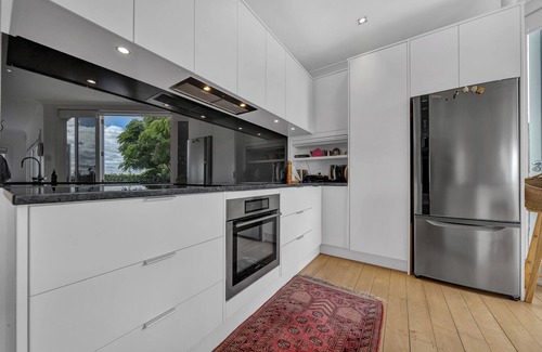 Devonport House | Experience Breathtaking Views!