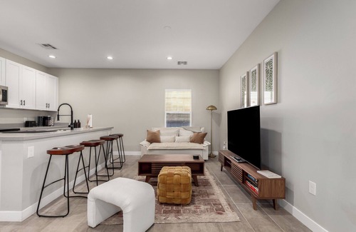 Alhambra House | Experience comfort in the Stunning Lawrence, a spacious 2-bedroom, 2-bathroom retreat