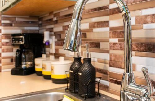 Killeen Apartment | Experience Comfort with a King Bed at a Lower Cost
