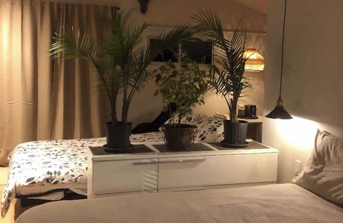 Chambly House | Experience harmony in Chambly with a spacious Queen bed