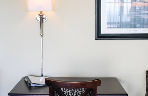 Kelleys Island House | Experience Island Tranquility at the Iroquois Suites Kelleys Island 216