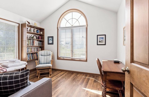 Spring Lake House | Experience lakeside luxury at Sunset Cove, a spacious 5-bedroom home